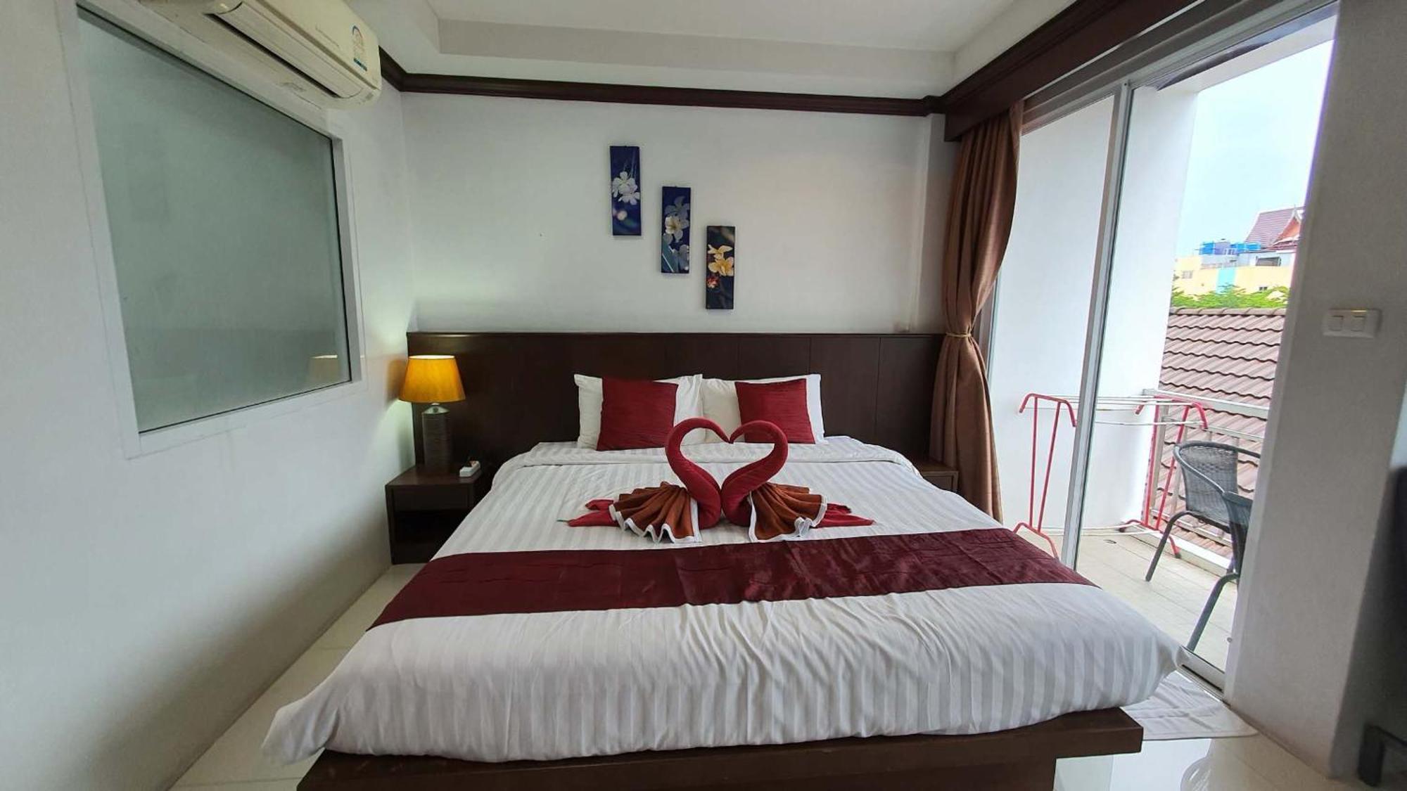 水果天堂旅馆 Otel Patong Dış mekan fotoğraf